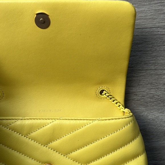 Tory Burch Kira Chevron Leather Mini Shoulder Bag Neon Green Yellow - Picture 8 of 9